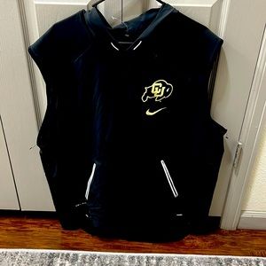 CU Buffs Nike Dri Fit hooded short sleeve top.